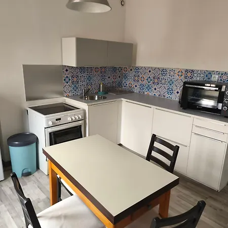 Inside Apartamento *