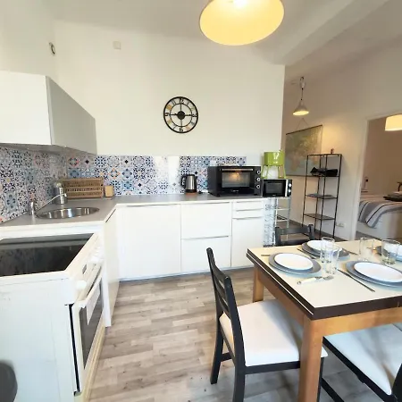 Le Balcon Du Centre דירה